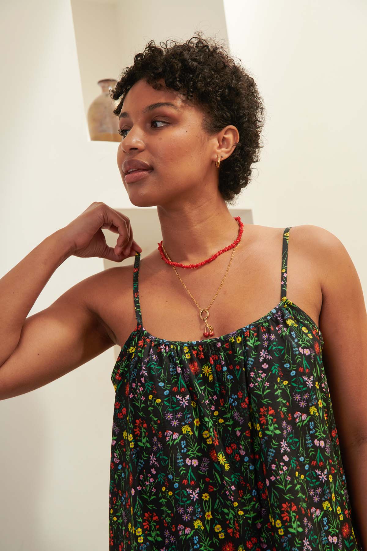 Marie-Charles is a size 38 and wears a size M
