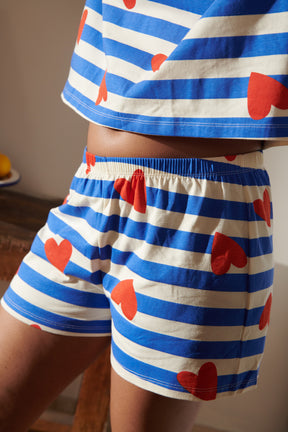 Marie-Charles is a size 38 and wears a size M