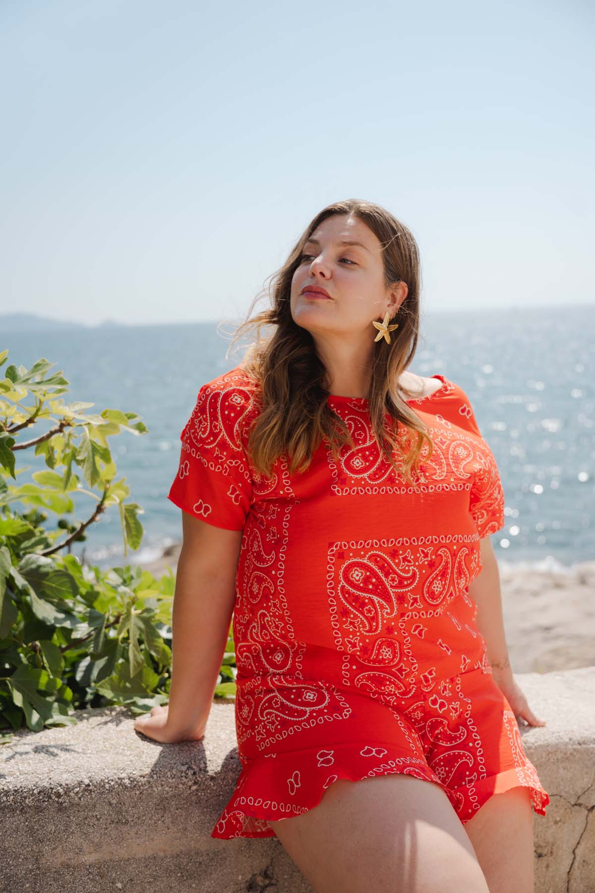Isaure porte une taille 3XL