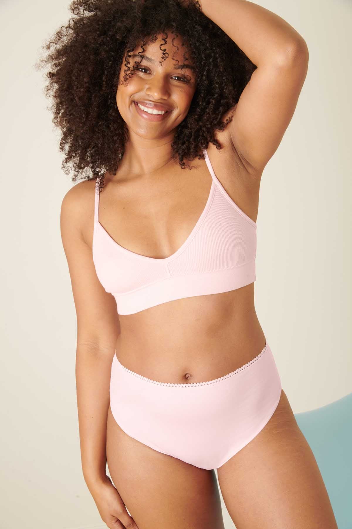 Marie-Charles is a size 38 and wears a size M