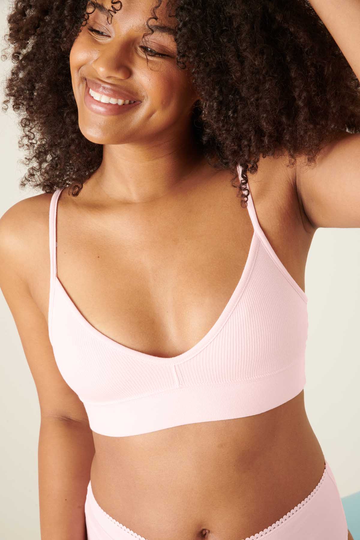 Marie-Charles wears a size M*