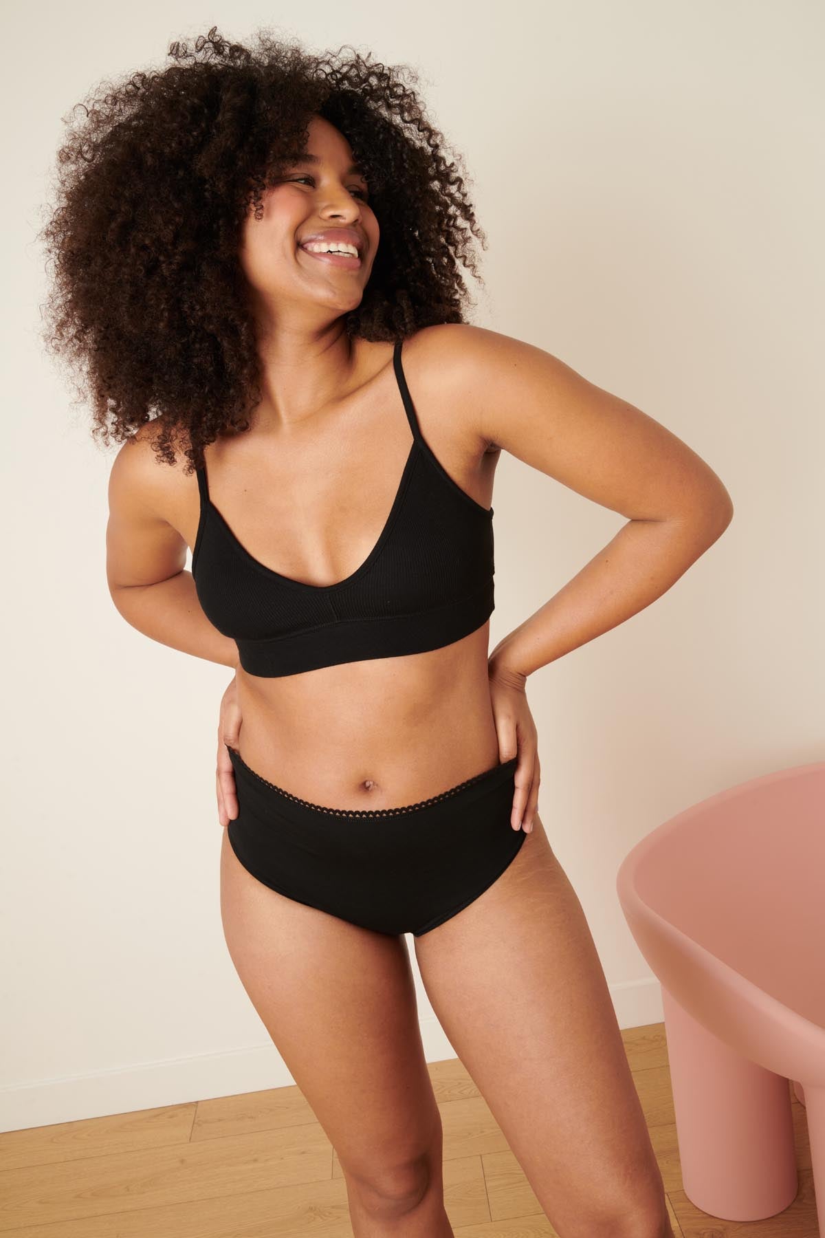 Marie-Charles is a size 38 and wears a size M