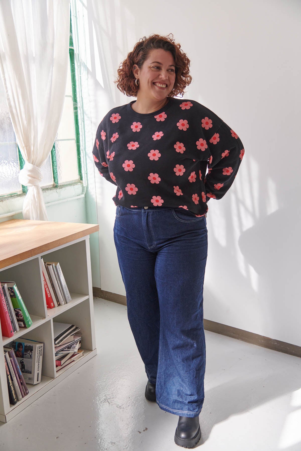 100% Organic Cotton Sweatshirt - Monique Black
