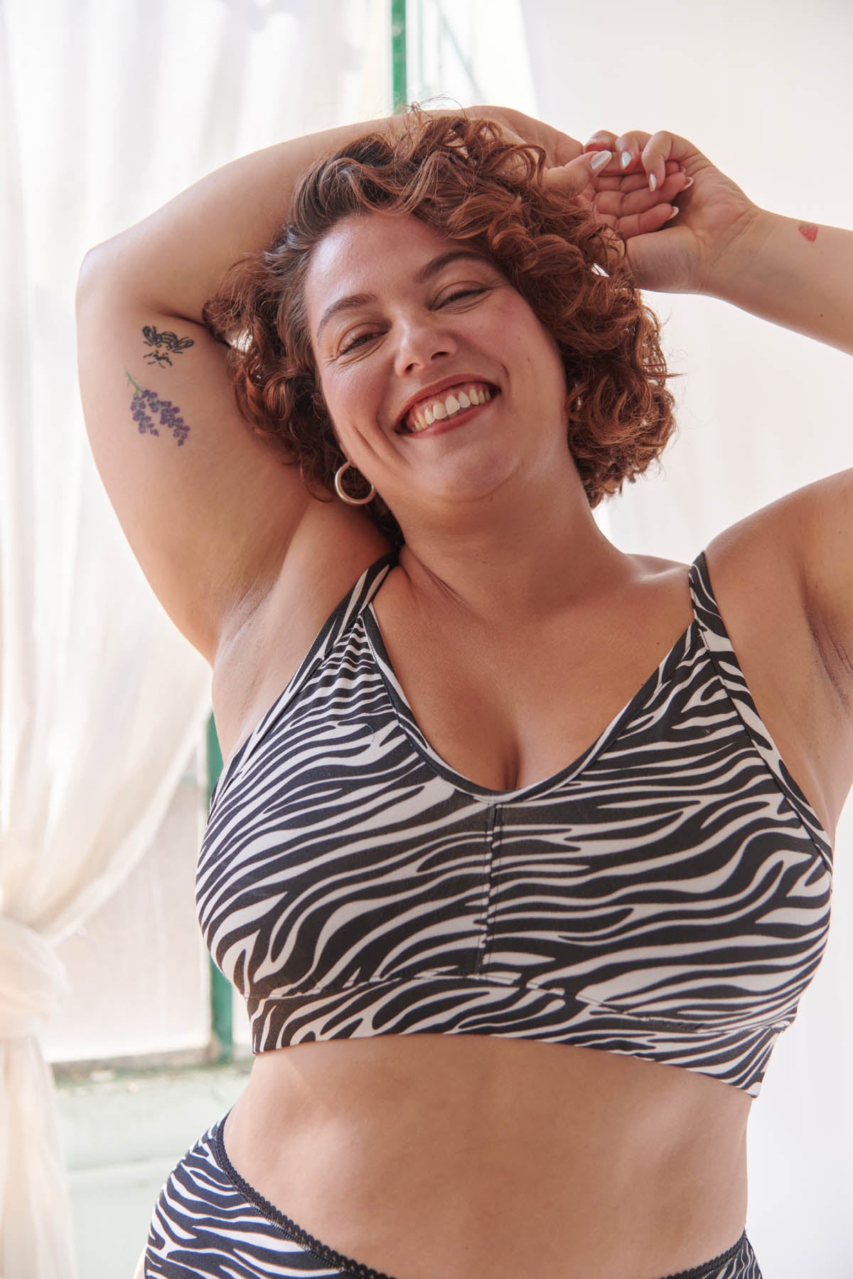 Amandine is 100F and wears a size 3XL*