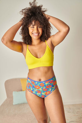 Marie-Charles is a size 38 and wears a size M